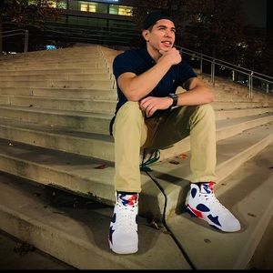 Meet your Posher, Robert